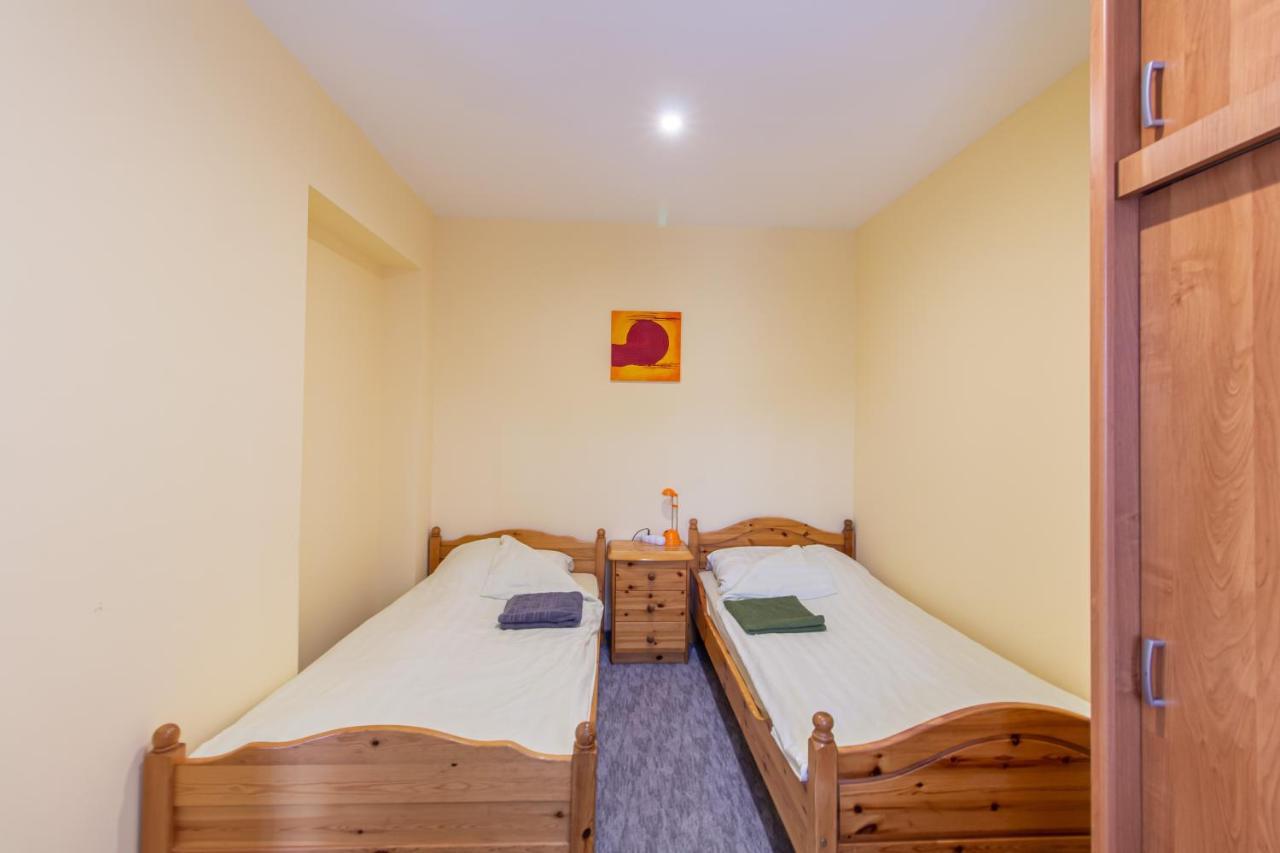 Deli Terasz A Apartman Free Parking, Self-Check-In Anytime Győr Kültér fotó