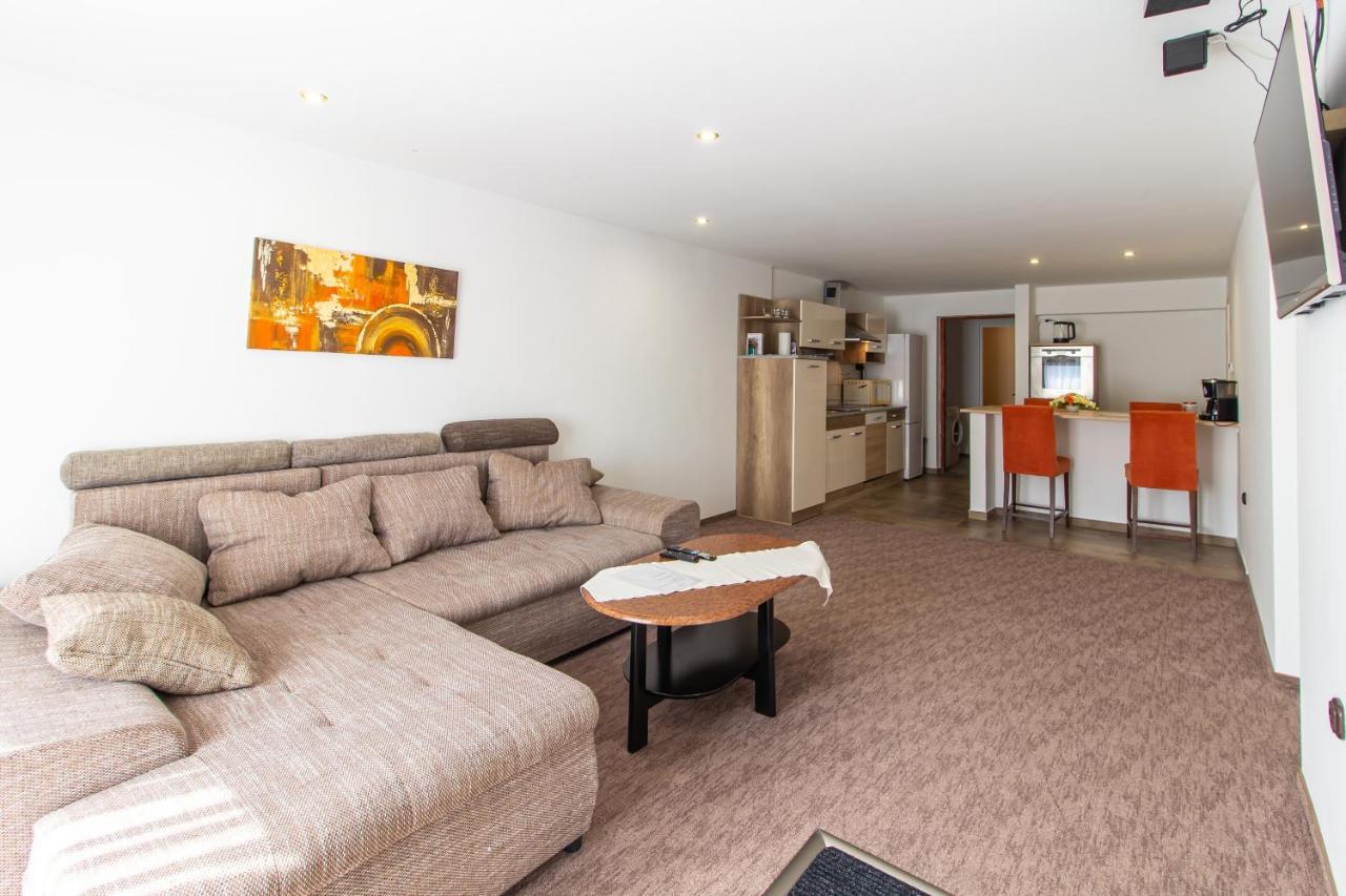 Deli Terasz A Apartman Free Parking, Self-Check-In Anytime Győr Kültér fotó