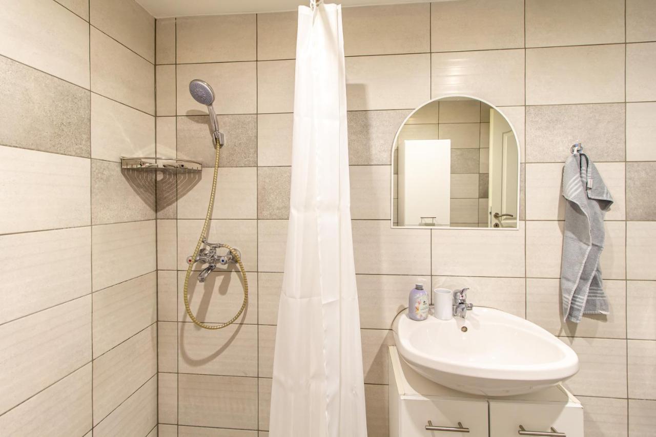 Deli Terasz A Apartman Free Parking, Self-Check-In Anytime Győr Kültér fotó